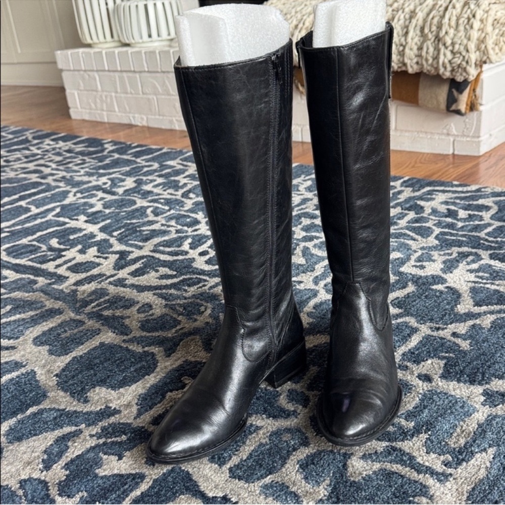 Born Knowl Black Leather Tall Knee High Riding Boots Sz 6 Side Zipper Closure